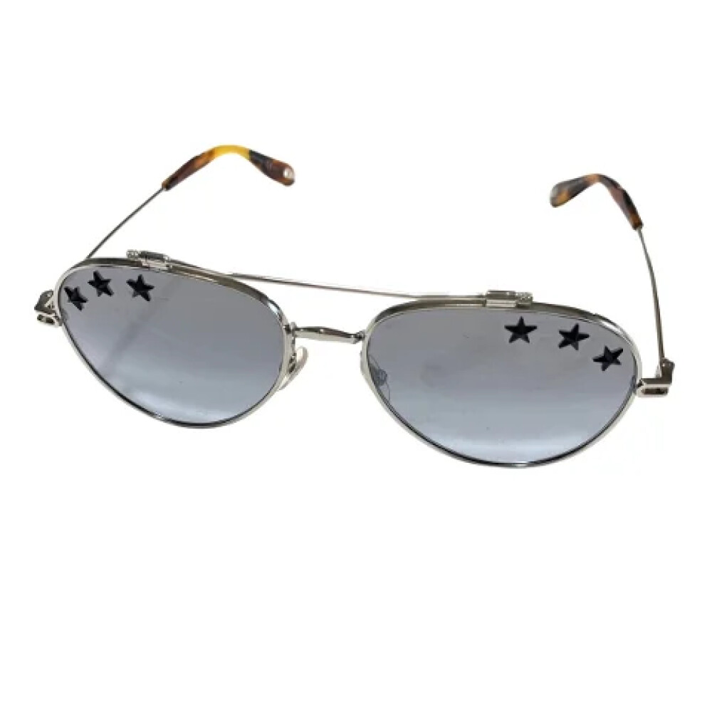 Givenchy store star sunglasses