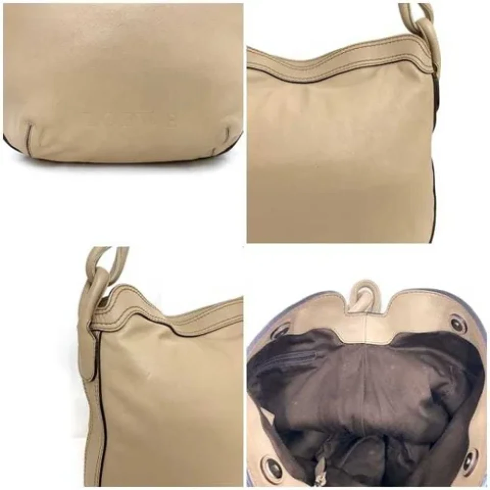 Loewe Pre-owned Leather shoulder-bags Beige Dames