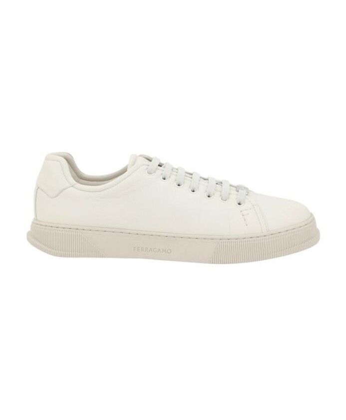 low-top-sneaker