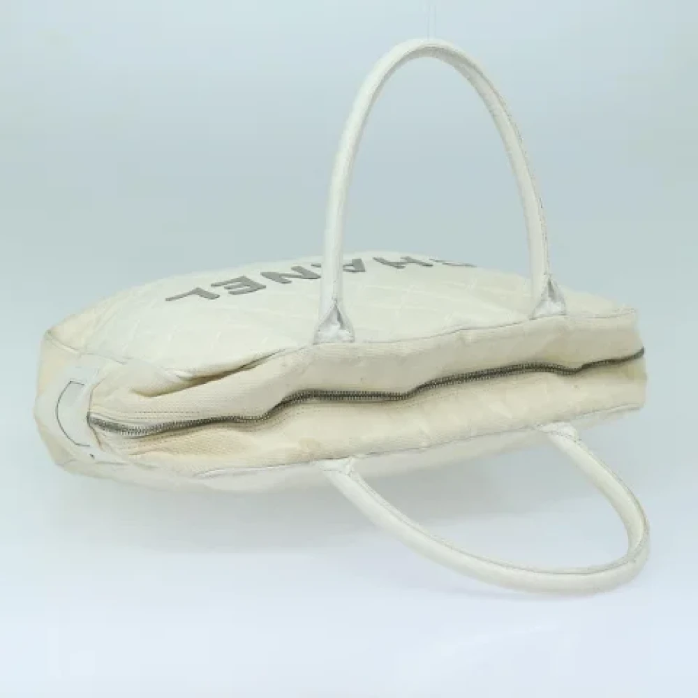 Chanel Vintage Pre-owned Canvas handbags White Dames