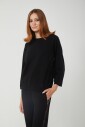 pull-en-cachemire-noir-a-col-rond