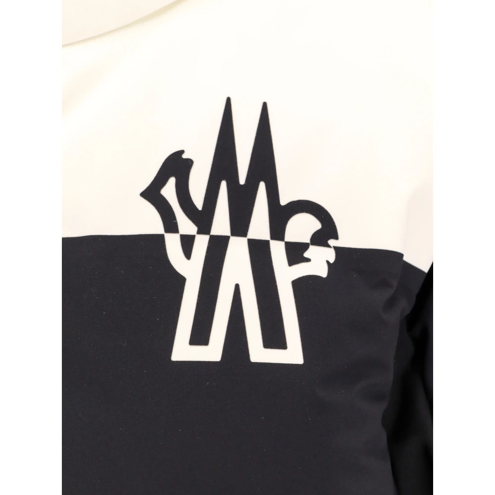 Moncler Gewatteerde nylon jas met logoprint Black Dames