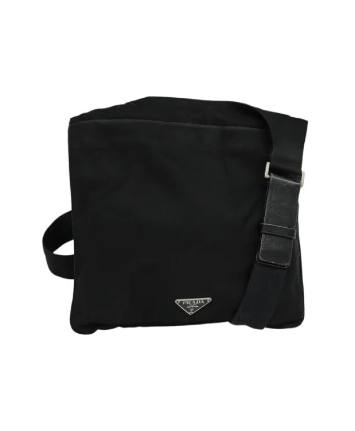 pre-owned-nylon-sacs-prada