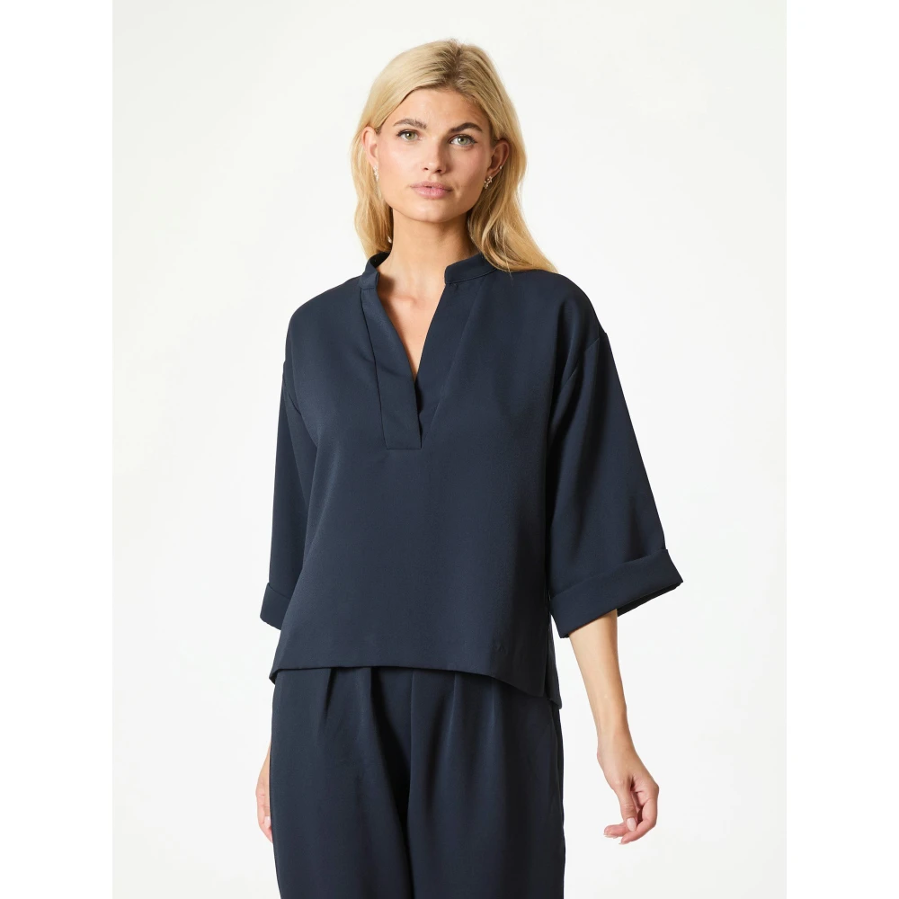 NEO NOIR Crepe Blouse met Wijde Boxmouwen Blue Dames