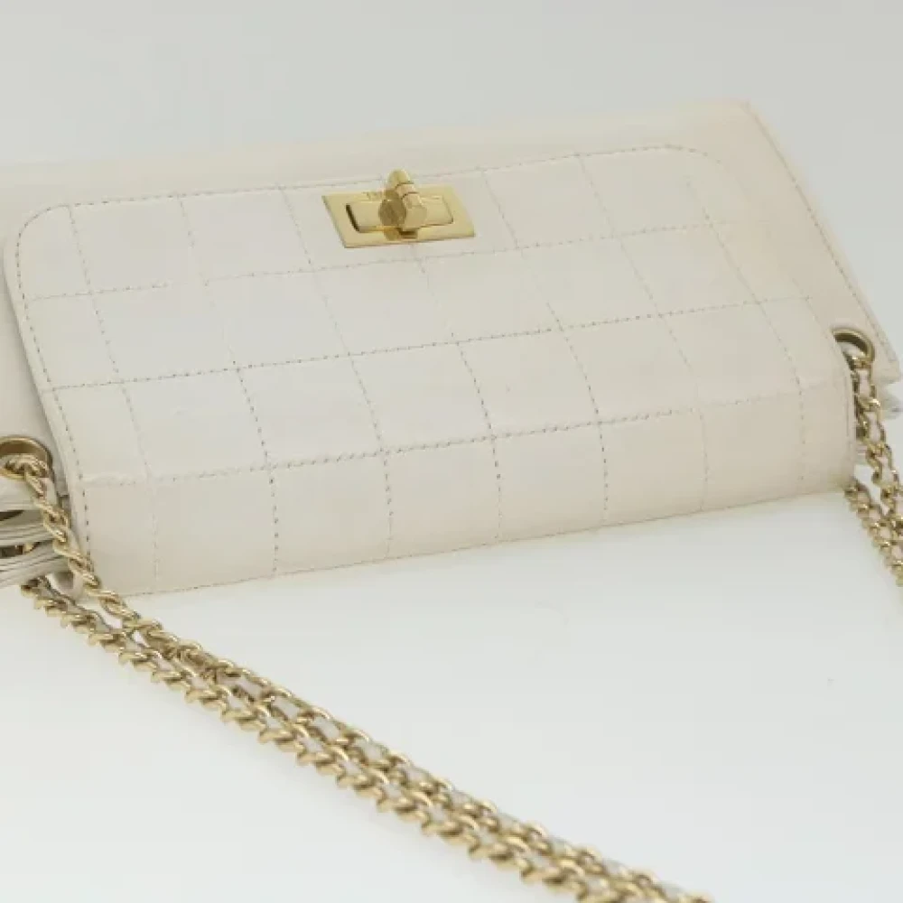Chanel Vintage Pre-owned Leather shoulder-bags White Dames