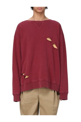 burgundy-crewneck-sweatshirt