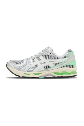 chaussures-de-course-menthol-blanches