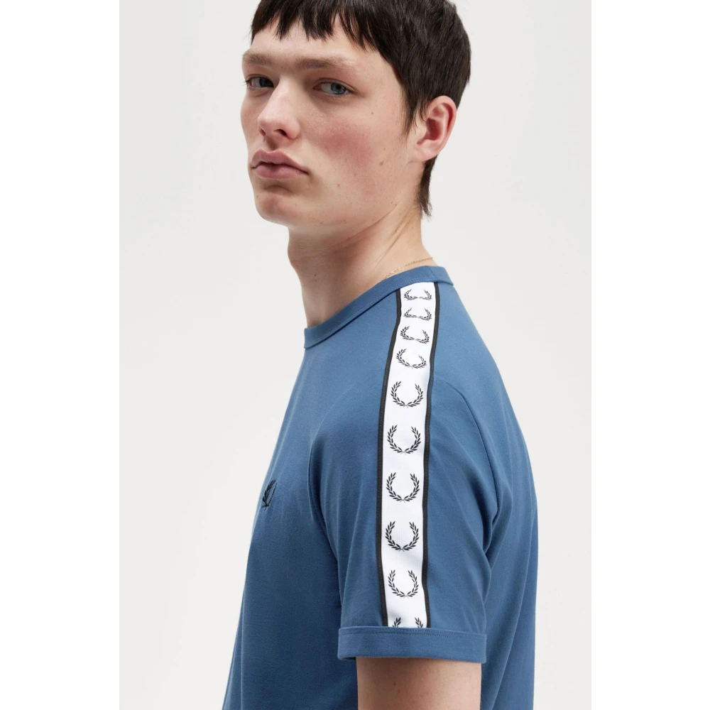 Fred Perry Ringer T-Shirt Midnight Blue Style M4620 Blue Heren
