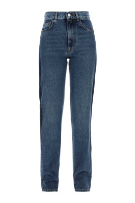 denim-jeans-for-a-stylish-look