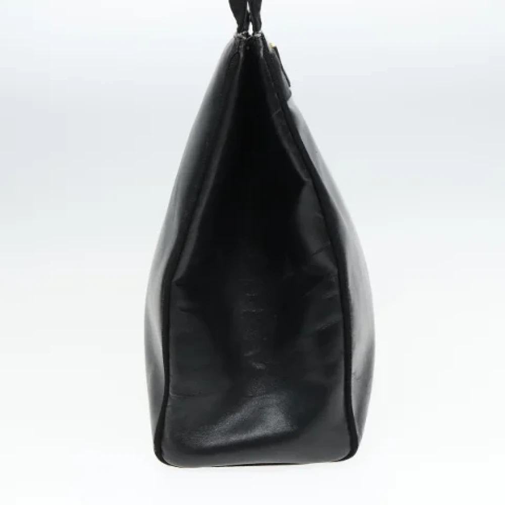 Salvatore Ferragamo Pre-owned Leather shoulder-bags Black Dames
