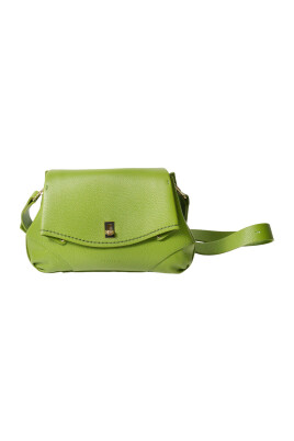 green-leather-shoulder-bag-hammered-texture