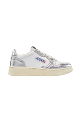 sneakers-en-cuir-bicolore-avec-lacets-plats
