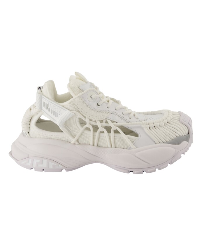 white-leather-basket-shoes-spring-summer-2025