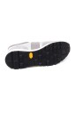 chaussure-grise-en-daim-opal
