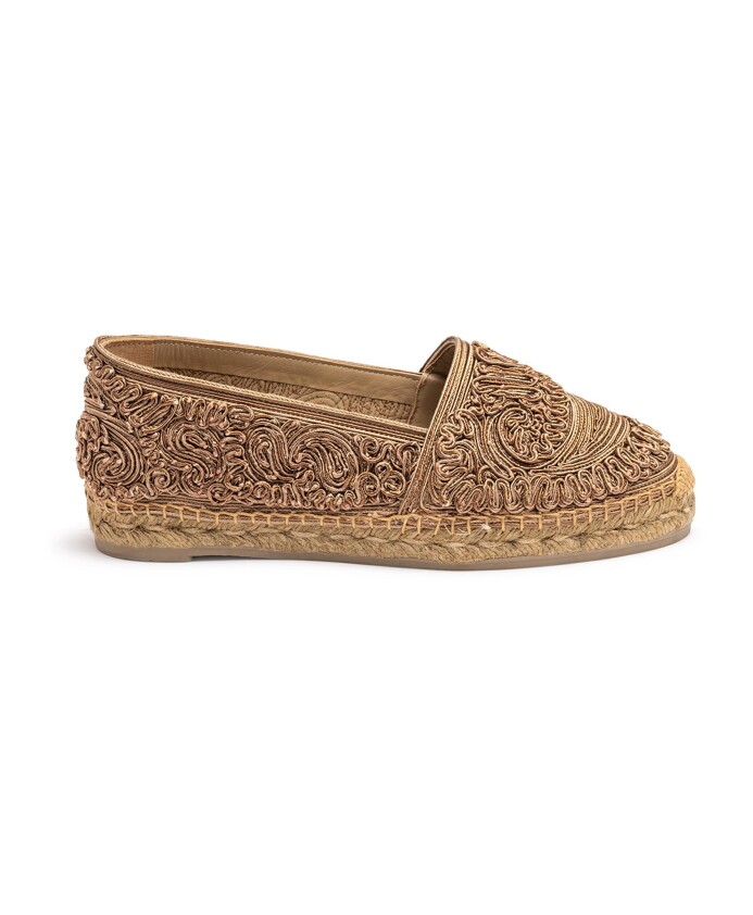 chaussures-beige-a-enfiler-bout-rond