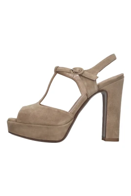 Suededune Sandal