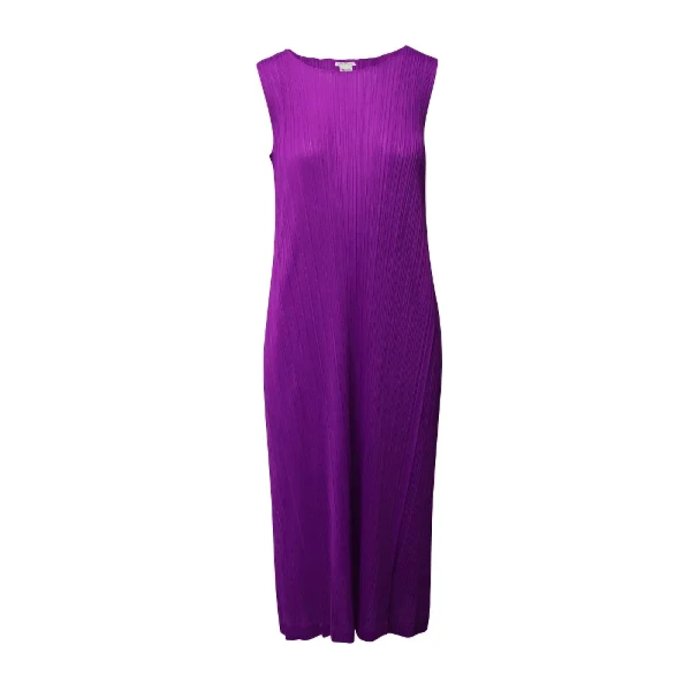 Issey Miyake Pre-owned Polyester dresses Purple Dames