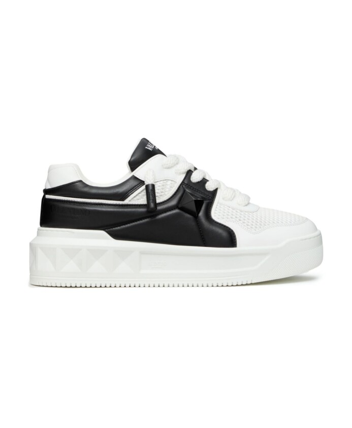white-sneakers-for-a-stylish-look