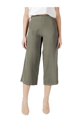 green-wide-leg-culottes