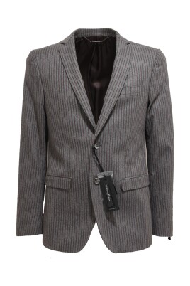brown-striped-jacket-with-model-14m200