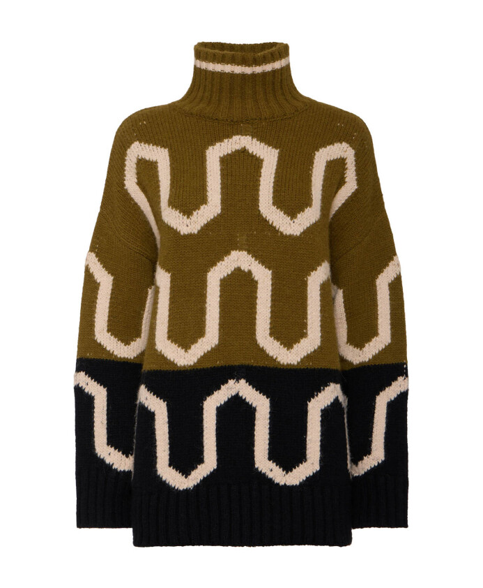 comber-turtleneck