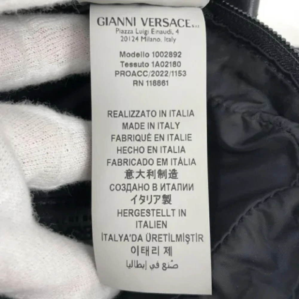 Versace Pre-owned Fabric shoulder-bags Black Dames