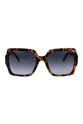 stylish-sunglasses-for-a-sunny-day