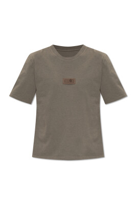 t-shirt-with-logo