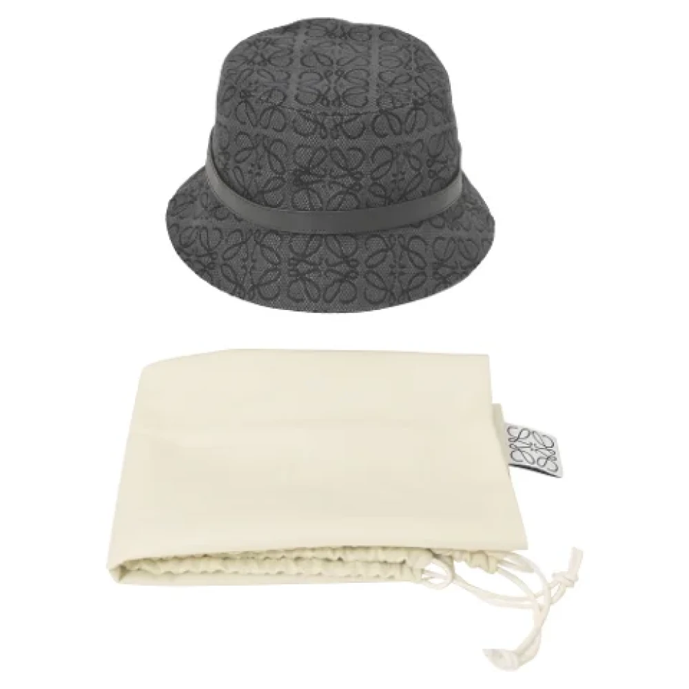Loewe Pre-owned Cotton hats Gray Dames