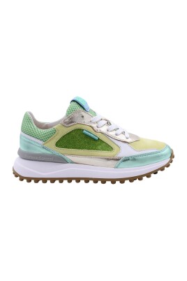 yellow-sneaker