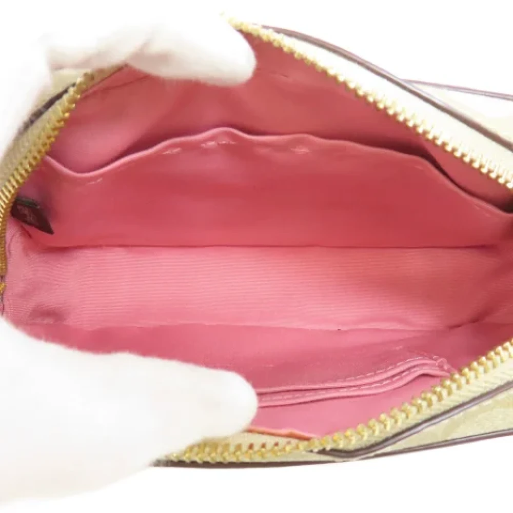 Coach Pre-owned Fabric shoulder-bags Beige Dames