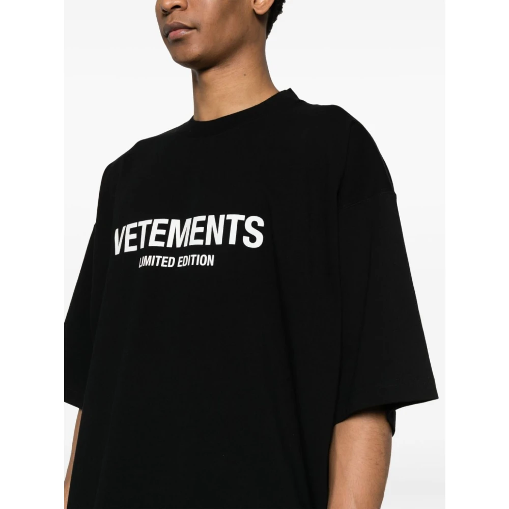 Vetements Zwart T-shirt met logo print Black Heren