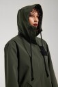 impermeable-mat-avec-devant-en-v