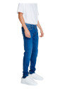 slim-fit-jeans