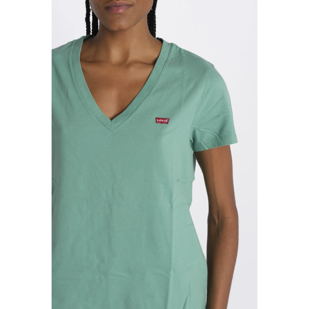 Levi's Groene V-hals T-shirts en Polos Green Dames