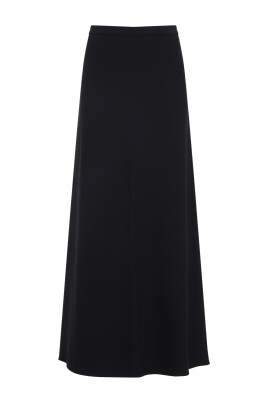 chic-black-skirt-elegant-design