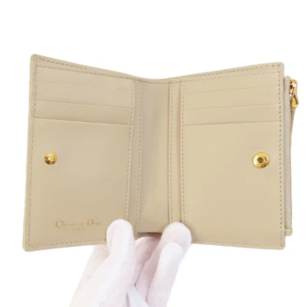 Dior Vintage Pre-owned Leather wallets Beige Dames