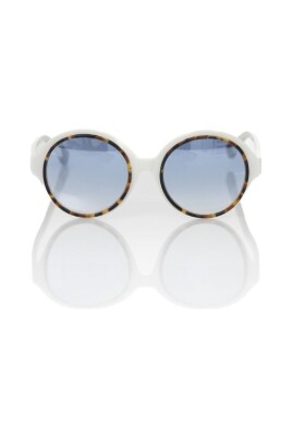 round-white-sunglasses-with-tortoiseshell-trim