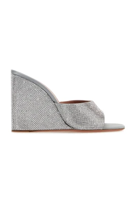 Lupita Wedge