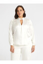 chemise-a-fente-avant-et-col-brode