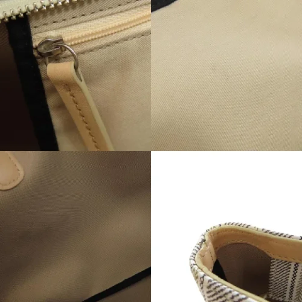 Coach Pre-owned Plastic shoulder-bags White Dames