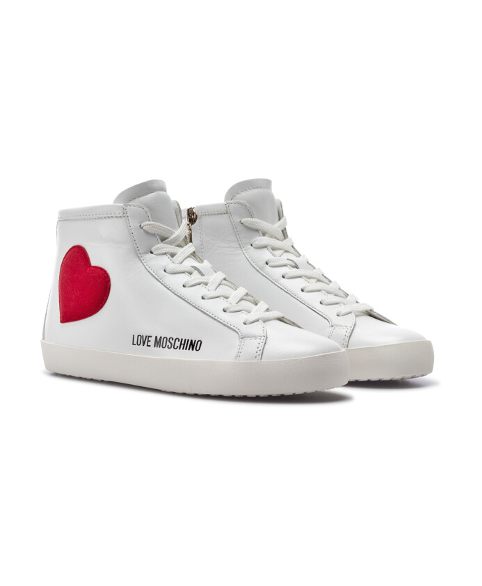 baskets-en-cuir-blanc