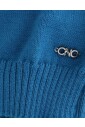 blue-knit-sweater-with-round-neck
