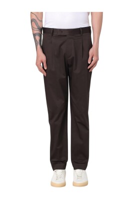classic-pleated-cotton-trousers