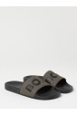 sandales-decontractees-noires-classiques