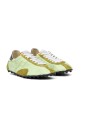 sneakers-vertes-avec-semelle-en-caoutchouc