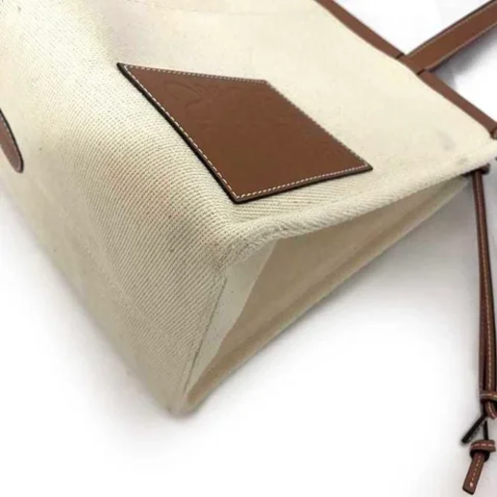 Loewe Pre-owned Fabric totes White Dames