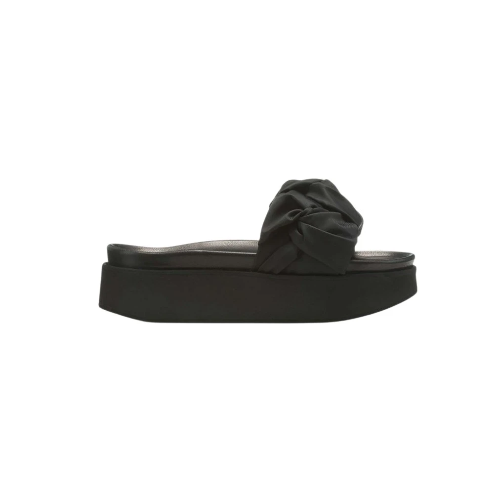 Shoes > Flip Flops & Sliders > Sliders - - Inuikii - Modalova