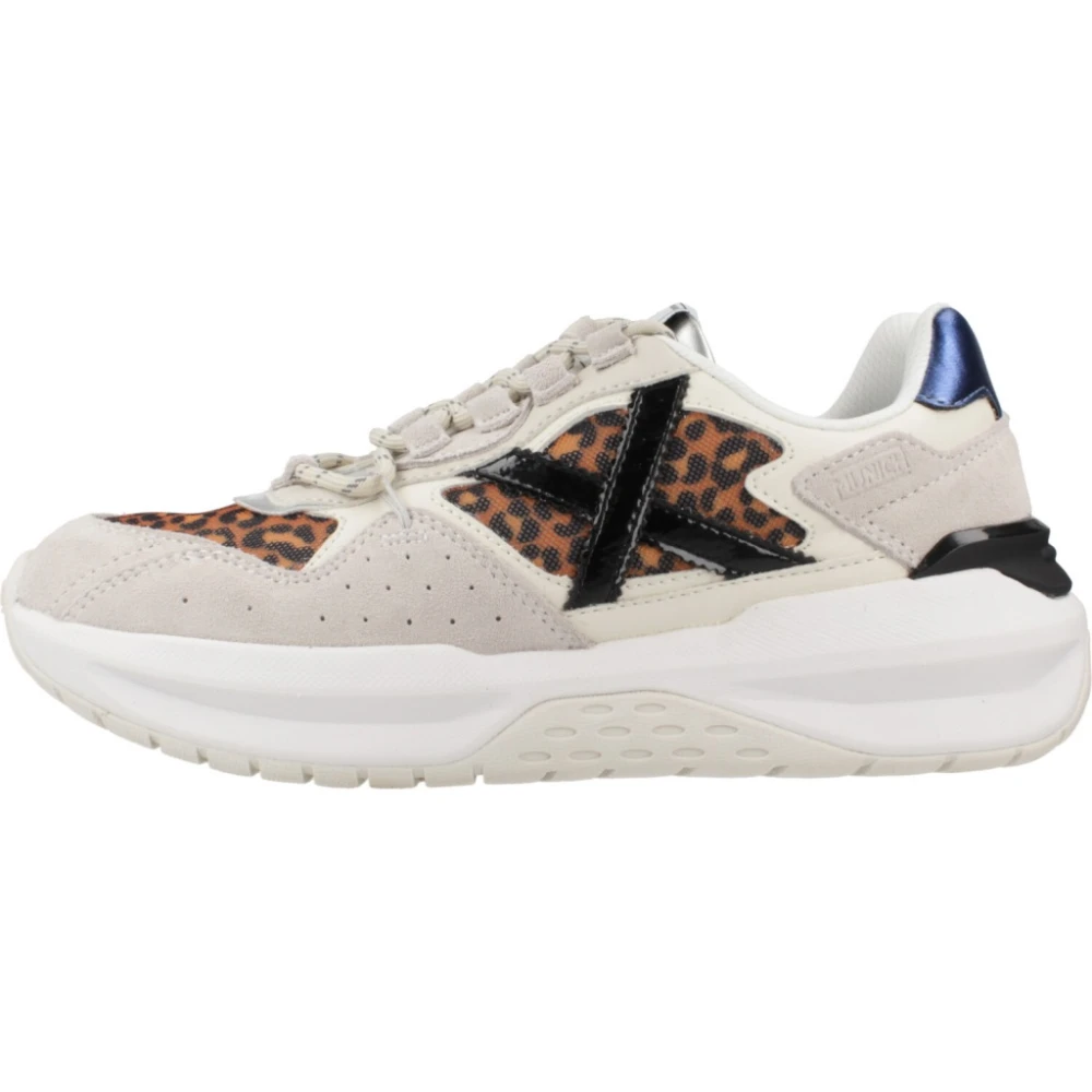 Shoes > Sneakers - - Munich - Modalova