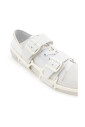sneaker-en-toile-blanche-avec-semelle-en-caoutchouc